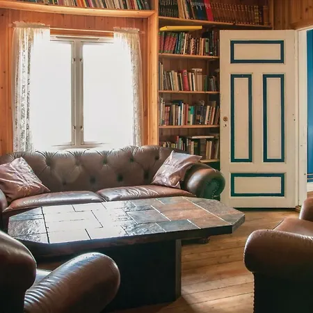 Beautiful In With Kitchen